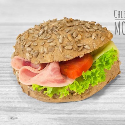 Bulka se slunečnicí, šunkový salám