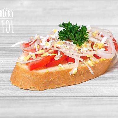 Chlebíček rajčatový
